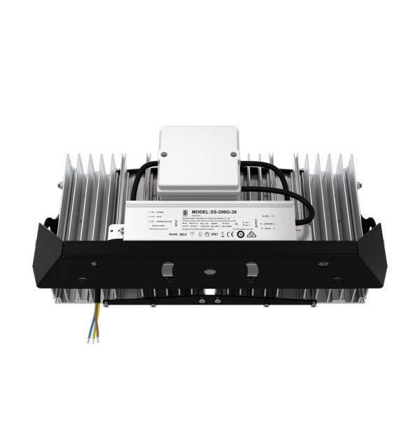 Прожектор 200 S CRI70 4000К 155х70°