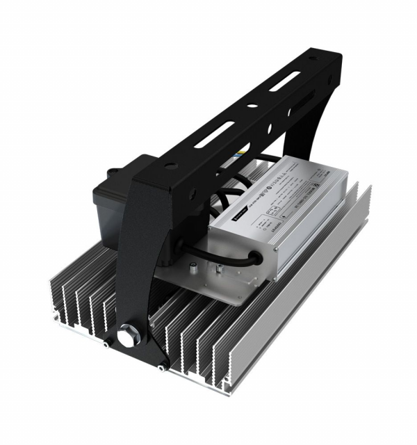 Прожектор 100 S CRI90 5700К 100х30°